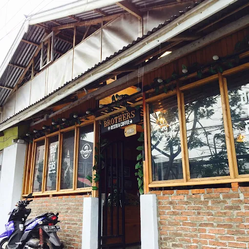 Brothers Resto